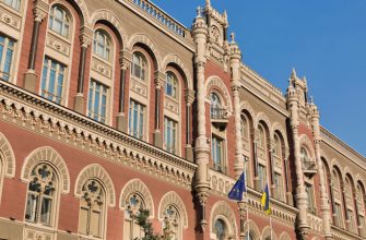 Нацбанк увеличил объем продаж валюты до 755 миллионов долларов
